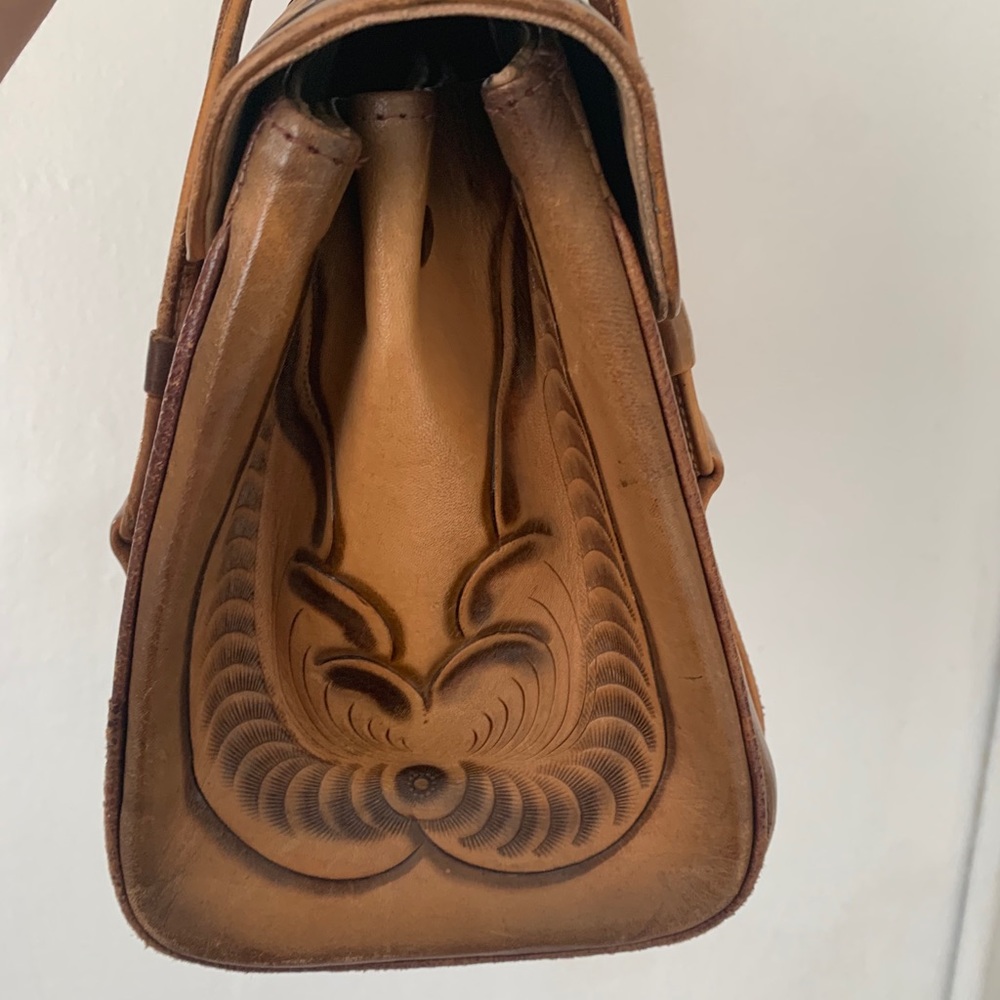 Vintage 1970’s Boho Tooled Leather Bag - Picture 6 of 10